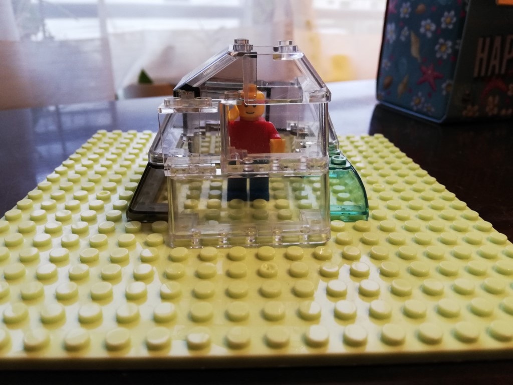 Kalambury z klocków LEGO: Liliana Stanek - "Szklany klosz" Sylvii Plath