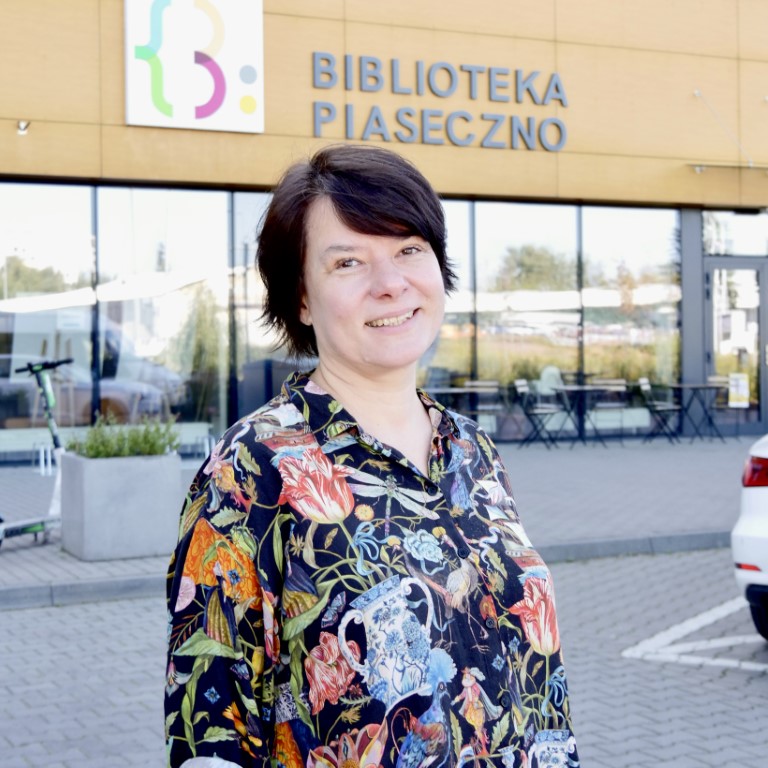 Małgorzata Hohendorf - Biblioteka główna w CEM, Dział Administracji